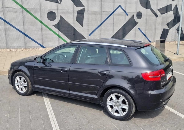 Audi A3 cena 25900 przebieg: 299000, rok produkcji 2012 z Szamotuły małe 172